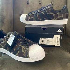 Adidas mens superstar. Leather camo